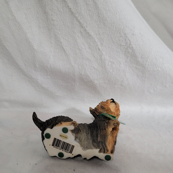 best in show Yorkshire terrier By Country Artists - Picture 2 of 4